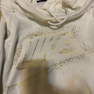 nike hoddie